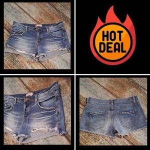 Free People Blue Distressed Jean Shorts. Excellent Condition Size 26
